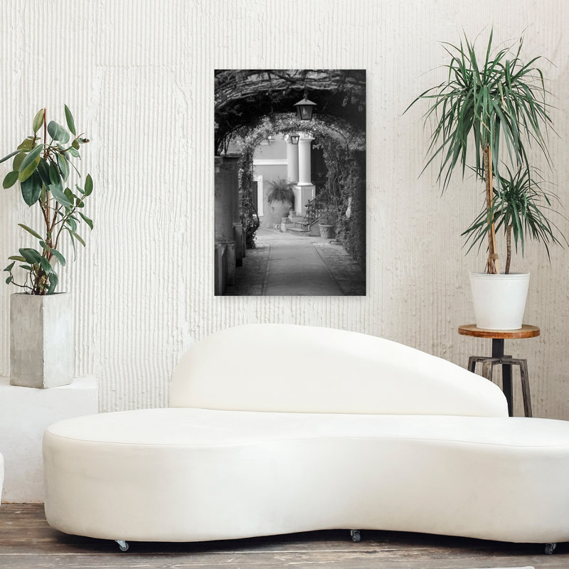 Lanternes suspendues dans un jardin Capri Naples, Campanie, Italie, Architecture abstraite, Art naturel, H 36 po x l 24 po