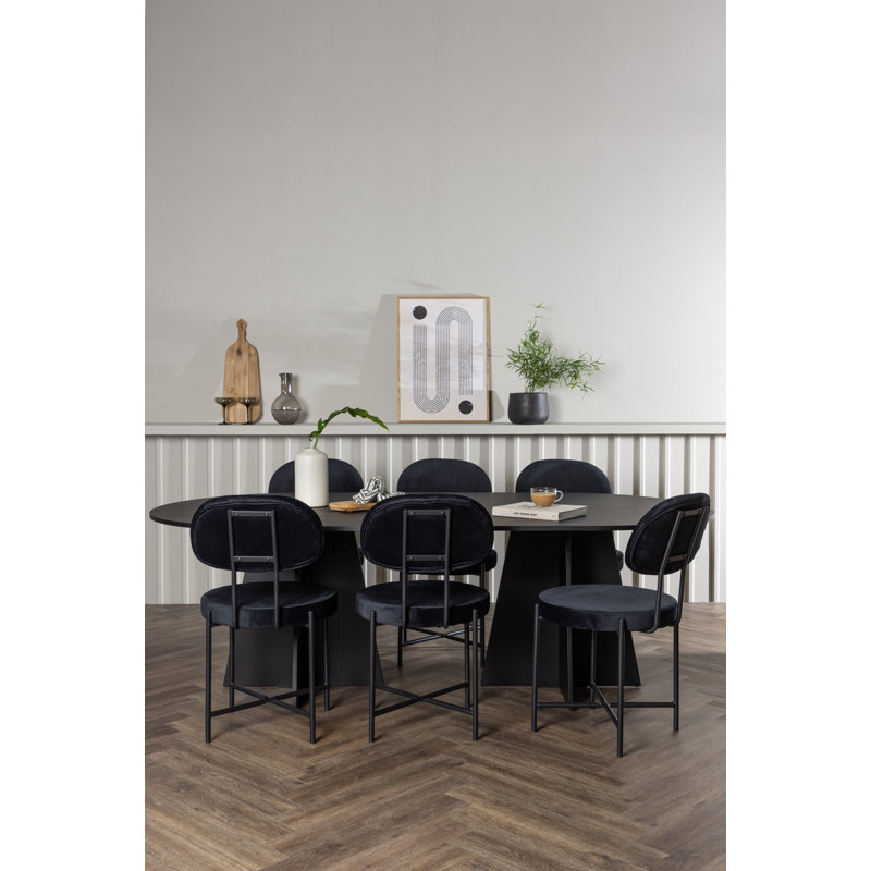 Winthrop 6 - Person Dining Set