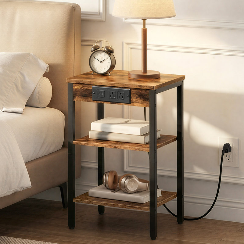 Table de bout haute 21,7 po avec station de charge et tablettes, Brun rustique