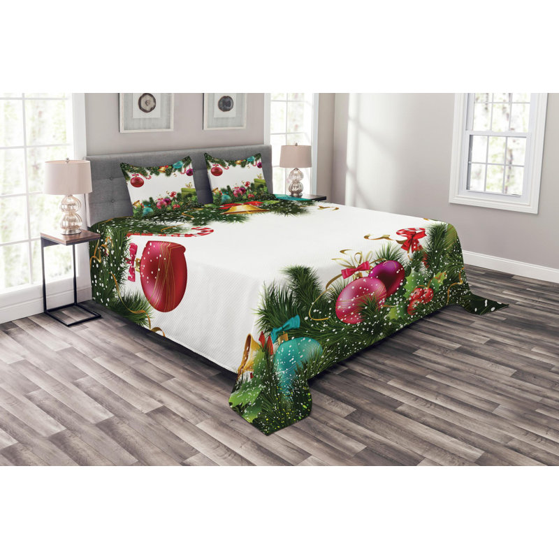 Traditional Polyester Coverlet, Queen Coverlet + 2 Shams