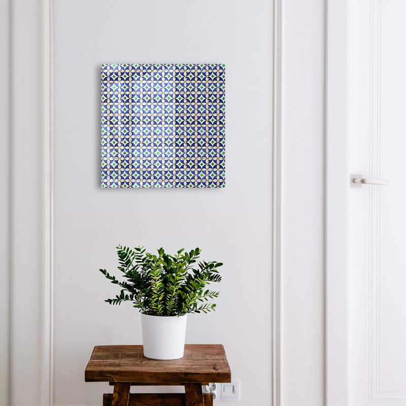 Key box, Opens to the left, 30x30x5, White, Intricate symmetry and harmonious colors, 