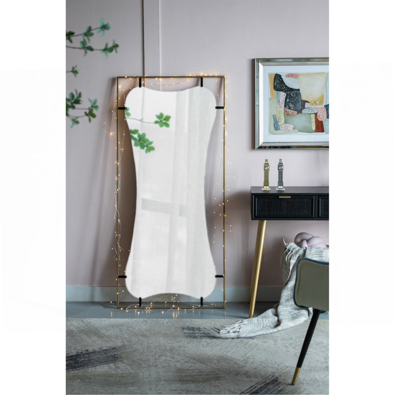 Stylish And Functional Wall-Mounted Coat Rack With Multiple Hooks And Shelf, Ideal For Organizing Entryway Or Bedroom