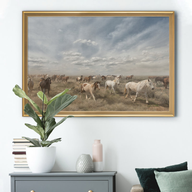 Grand Ciel - Tableau encadré sous verre acrylique, grand format pour salon, H 26,5 po x l 36,5 po x P 1,5 po, Doré