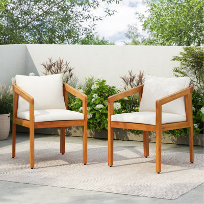 Chaises de salle à manger d'extérieur en bois 2 pièces avec coussins confortables pour les porches, fabrication en bois franc massif, grain naturel, espaces de chaise à assemblage simple, 2 coussins résistants aux intempéries, bois franc, grain
