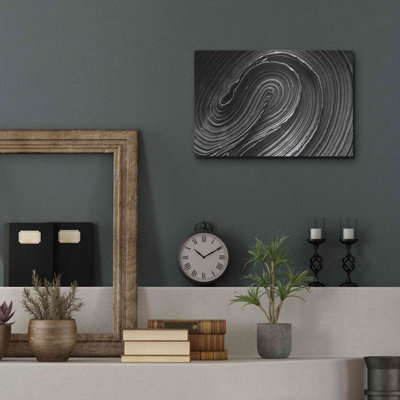 Art mural en métal Brayden Studio® «Rolled Up» par Epic Portfolio