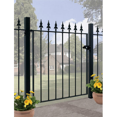 Pinkley Spear Top Metal Garden Gate 95cm High