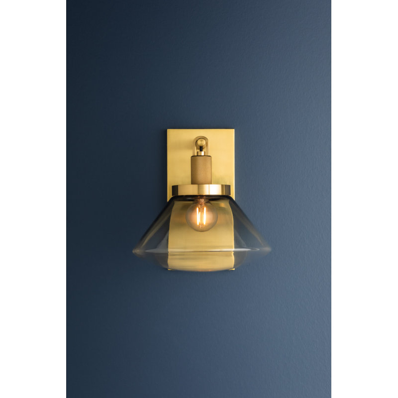 Mendon 1 - Light Armed Sconce