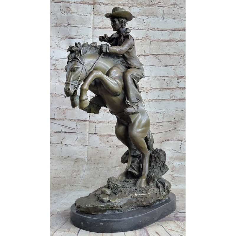 Figurines et sculptures