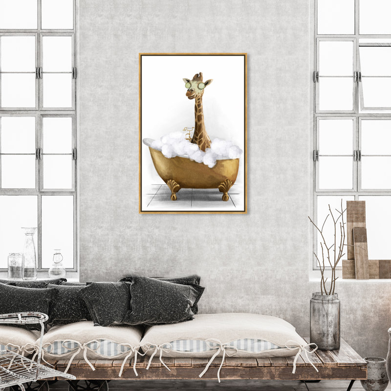 Bathtime Giraffe - Peinture sur toile, Toile encadrée, H 15 po x l 10 po, Doré