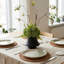 Arrangement organique moderne dans un pot
