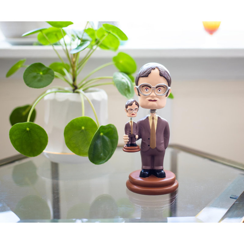 Eskarne Entertainment Figurines & Sculptures