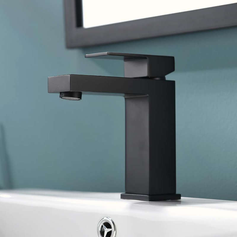 Single-handle Bathroom Faucet, Matte Black