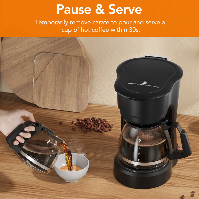 Cafetière compacte de 5 tasses - minuterie programmable de 24 heures, fonction de maintien au chaud, réservoir d'eau de 25 oz, protection contre la surchauffe et arrêt automatique. Idéal pour la maison, le bureau ou les aventures en plein air (noir)