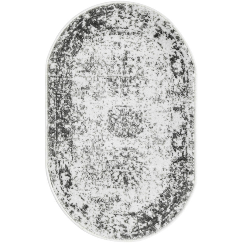 Anneliesse Oriental Indoor Rug, Oval 2' x 3'1"