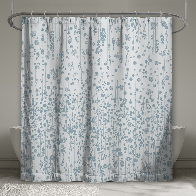 Rideau de douche à motif floral scandinave, 73"H x 70"W, Motif floral bleu