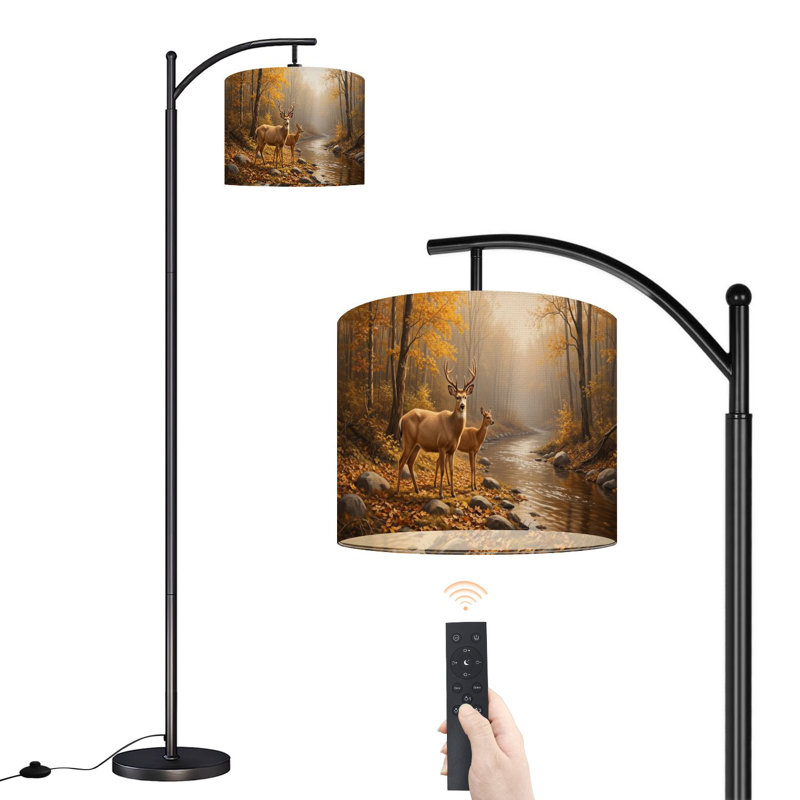 Lampe sur pied à arc avec abat-jour ajustable Paire de chevreuils à queue blanche près de Forest Stream