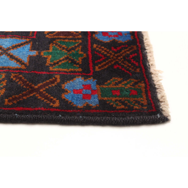 Tapis rouge Teimani 3 pi 7 po x 6 pi 6 po