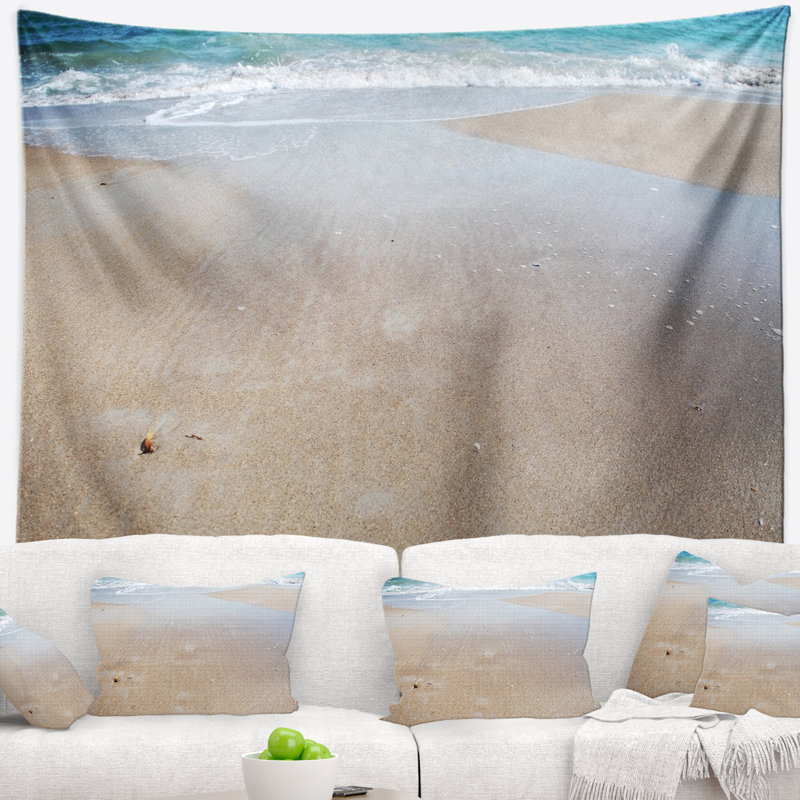Tapisserie sur les vagues de mer cristalline sur la plage, H 32 po x l 39 po