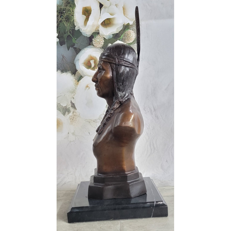 Sculpture buste amérindien