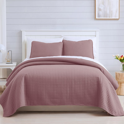 Southshore Fine Linens Vilano Oversized Quilt Set, Double-Brushed Microfiber Lightweight Quilted Bedding and 2 Pillow Shams, Full/Queen, Lavender
