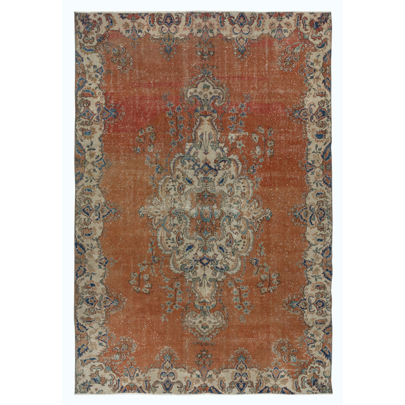 Tapis rouge rétro fait à la main. Tapis turc unique en laine