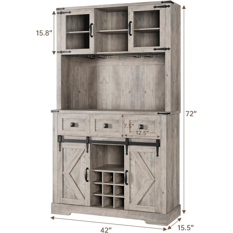 Buffet Farmhouse avec rangement, armoire à vin 72 "avec porte de grange coulissante et 3 tiroirs, Gris