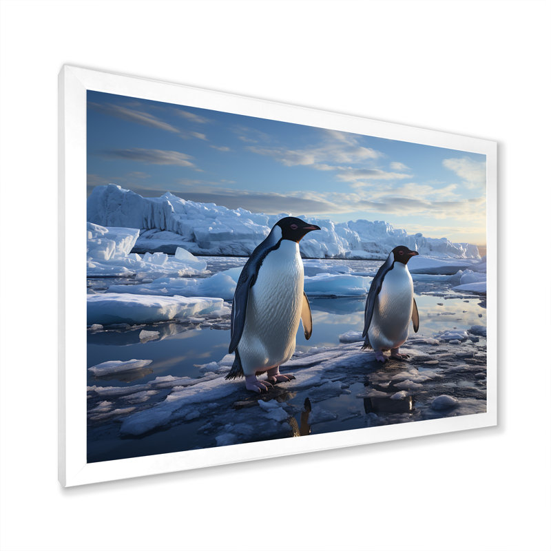 Pingouin se dandinant d'élégance I, Cadre photo blanc, H 16 po x l 32 po x P 1 po