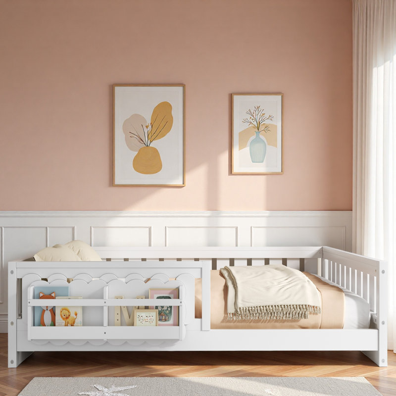 Lit plateforme avec garde-corps et tablettes de rangement, Lit double