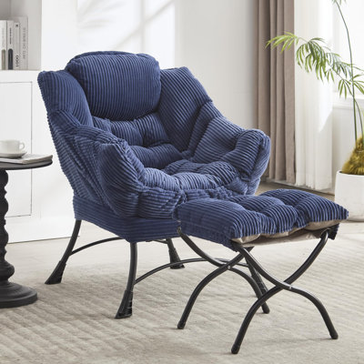 Chaise d'appoint moderne, douce et confortable avec repose-pieds, accoudoirs et poche latérale pour petits espaces