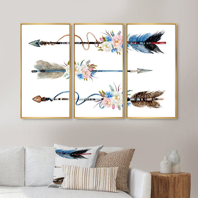 Plumes et fleurs sur des flèches natives - Peinture sur toile flottante 3 pièces, L 36 po x H 20 po, Cadre doré