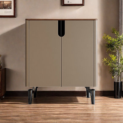 Armoire à chaussures de style ancien