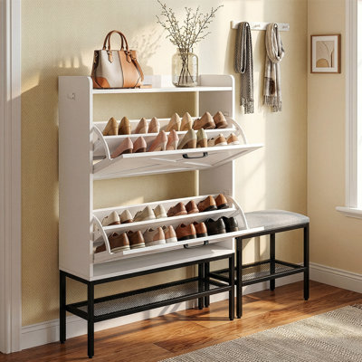 Armoire à chaussures 47 "avec porte de grange et pieds rembourrés en métal