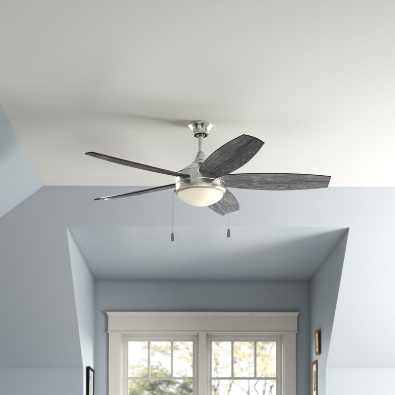 Ventilateur de plafond standard à 5 pales de 52 po avec chaîne de traction et ensemble d'éclairage inclus
