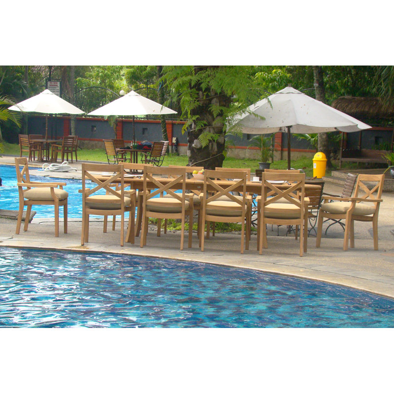 Ensemble de salle à manger Hillpoint, H 30,5 po x L 117 po x l 42,5 po, 10