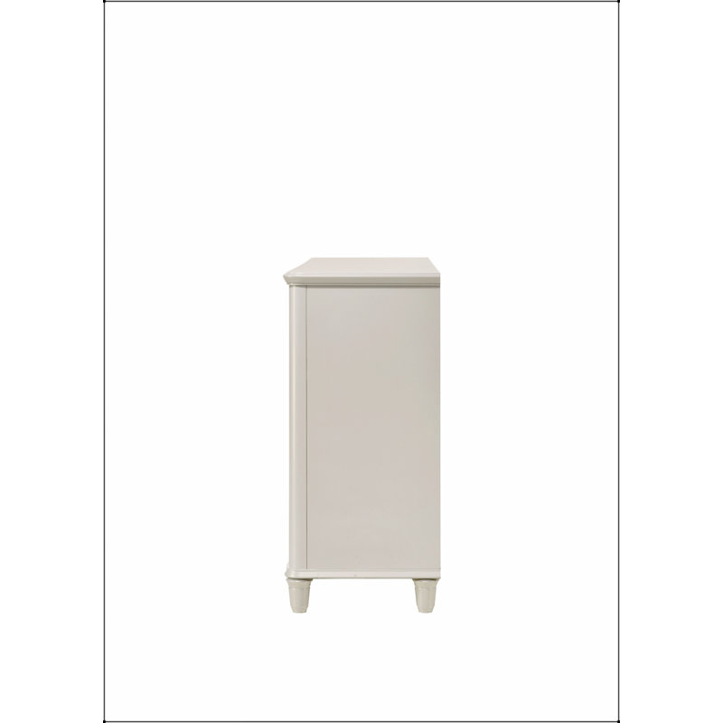 Commode à finition blanche perle Laveda avec six tiroirs spacieux et un plateau à bijoux caché pour les chambres modernes