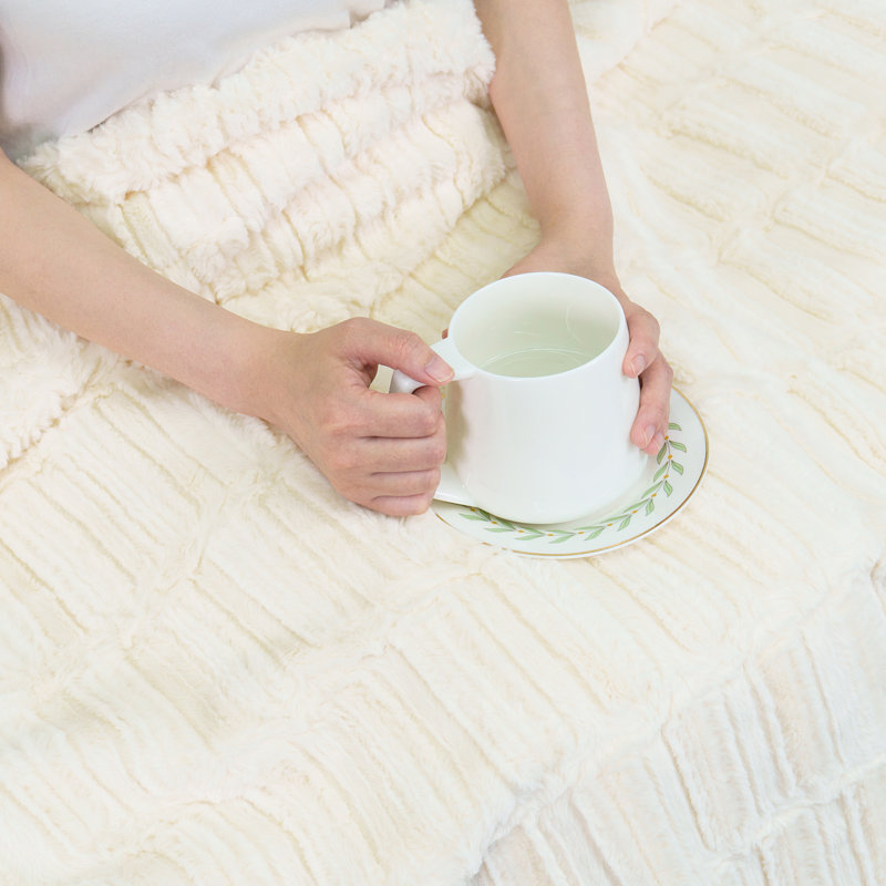 Ivory Reversible Sherpa Faux Fur Throw Blanket 50" x 60"