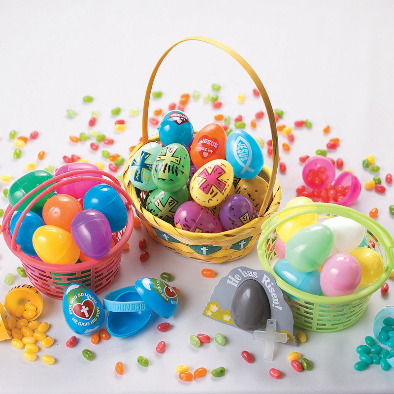 The Holiday Aisle® Chassin Plastic Decorative Basket