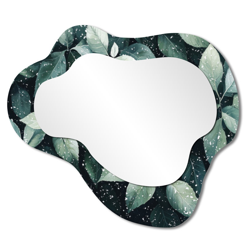 Evergreen Leaves In Snow I - miroir mural asymétrique à feuilles, miroir de coiffeuse traditionnel, imprimé sur métal