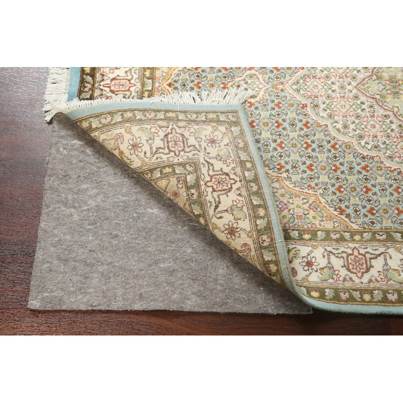 Tapis bleu en laine et en soie noué à la main de conception unique 4 pi 1 po x 6 pi 2 po