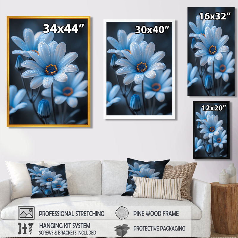 Fleurs de gouttes de pluie monochromes bleues et noires I - marguerites, Encadrement argenté, H 12 po x l 20 po