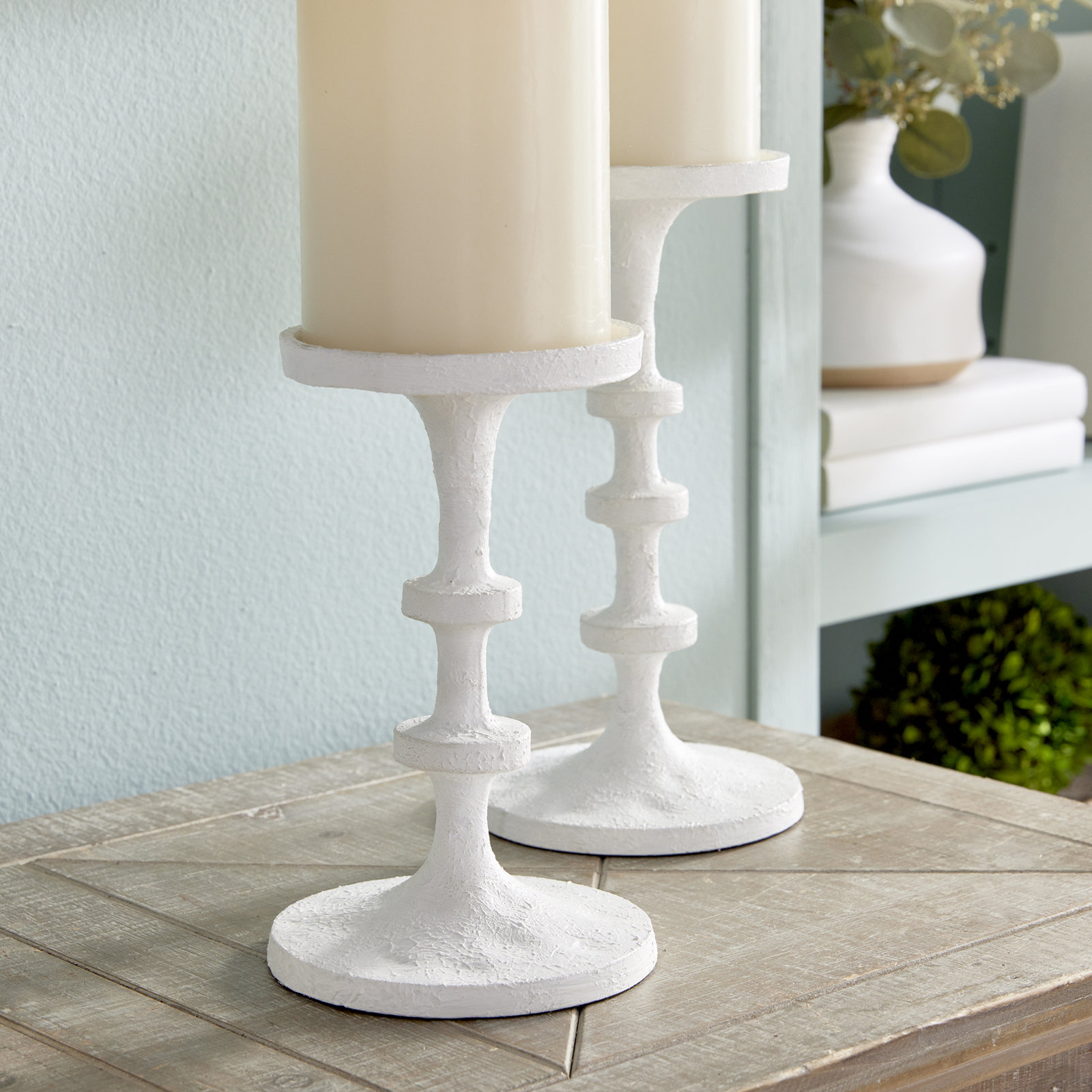 2-Piece Aluminum Candlestick Set, White