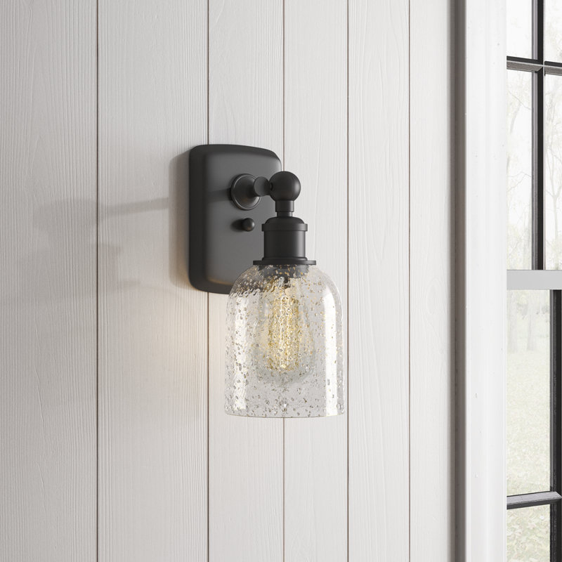 Vella Armed Sconce, Matte Black, Incandescent, Mica
