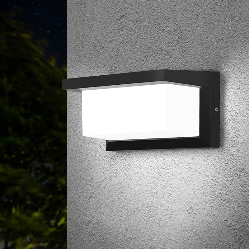 Grety LED Wall Light, Matte Black