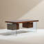 Bureau moyen moyen-975169826
