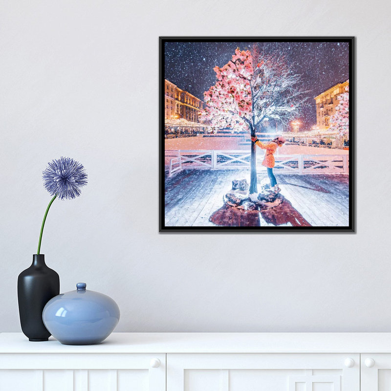 Printemps-hiver arbre par Hobopeeba-impression, Pas de tapis, H 18 po x l 18 po x 1,5 po, Toile avec cadre noir
