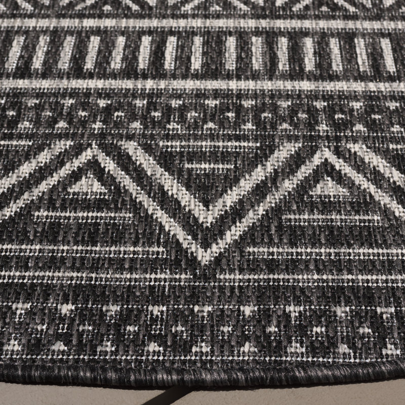 Korinn Performance Moroccan Indoor/Outdoor Area Rug, Round 6'7"