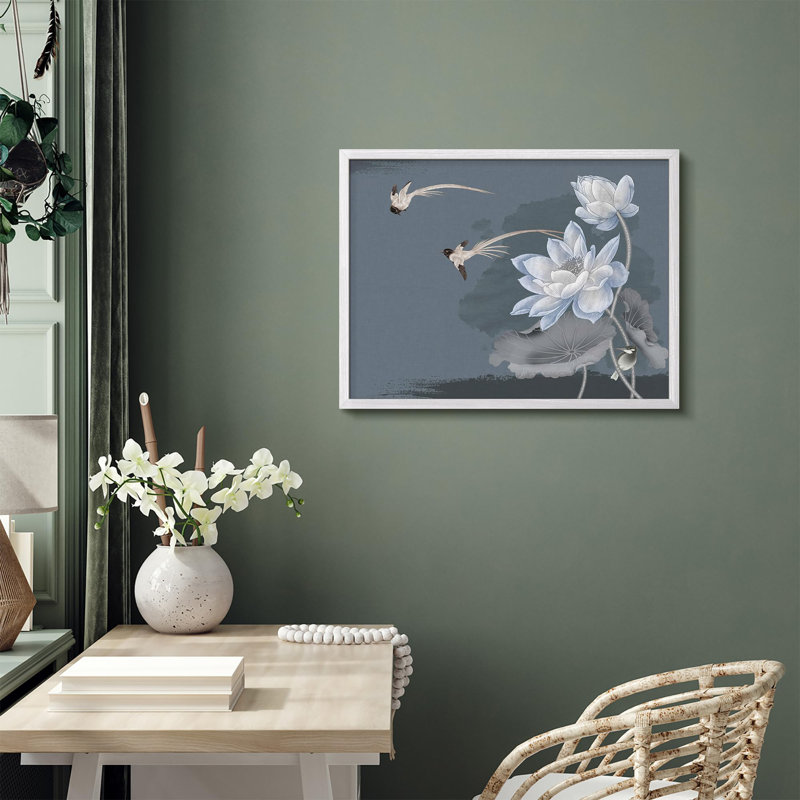 Fleurs de lotus blanches et oiseaux sur fond bleu d'inspiration asiatique, affiche rustique encadrée, H 11 po x l 14 po