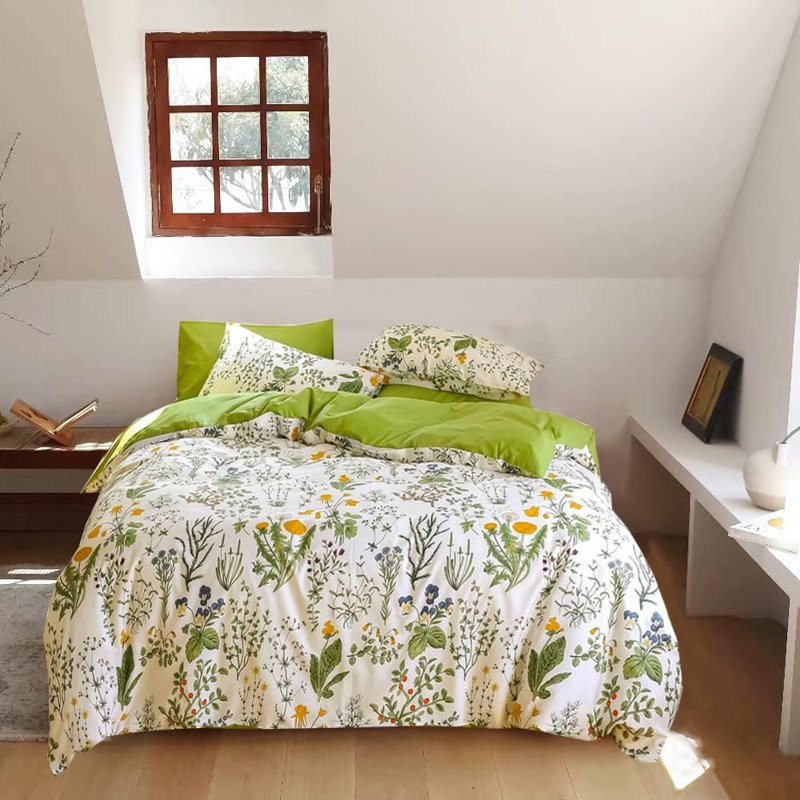Édredons blancs et verts à motif floral