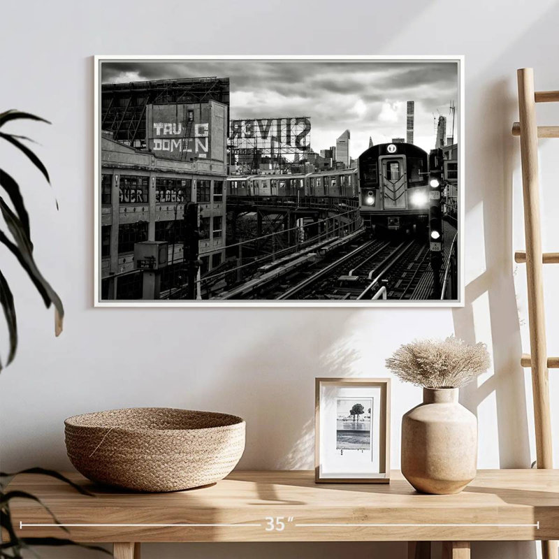 Manhattan at Nightfall BW, Cadre flottant blanc, 25 po x 17 po