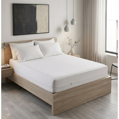 Non-Woven King Mattress Protector